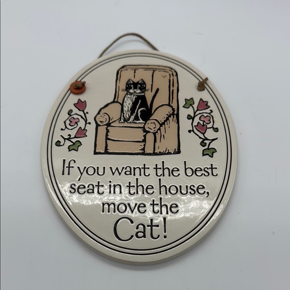 Cat-Themed Decorative Wall Plaque